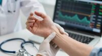symptom monitoring vs diagnosis